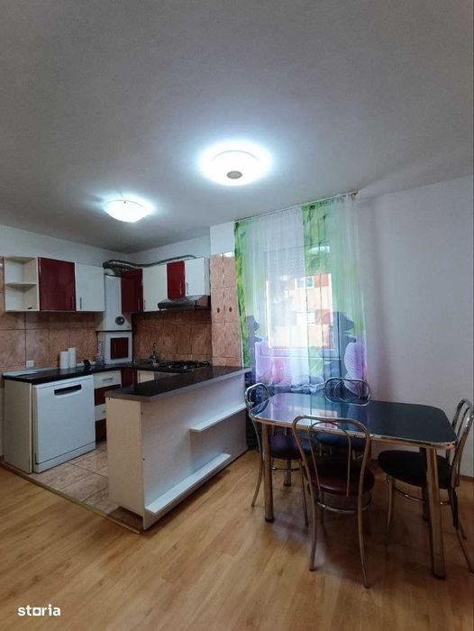 Apartment de vanzare Zona Tolstoi 3 Camere