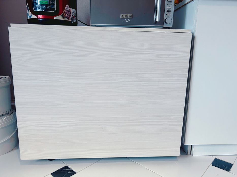 Стол книжка в идеальном состоянии