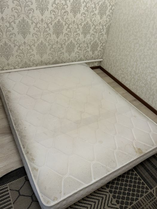 Продается Матрас 160/200
