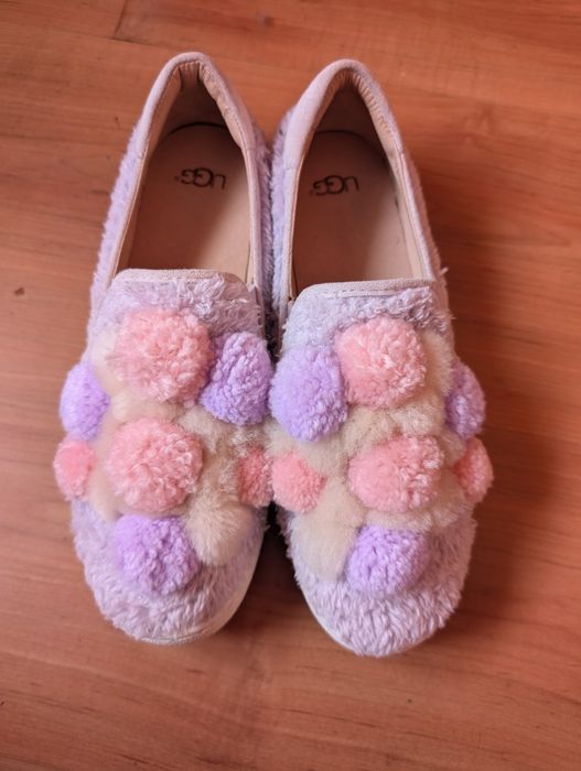 Mocasini noi UGG