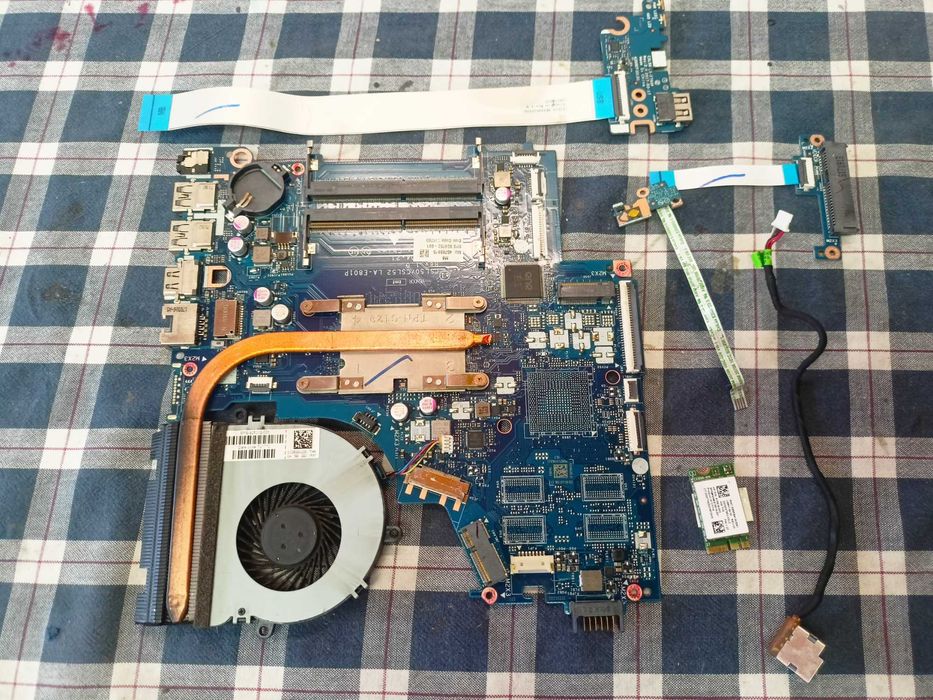 Elemente HP 250 G6 15 seria BW  BW000 RA RA000 BS BS000