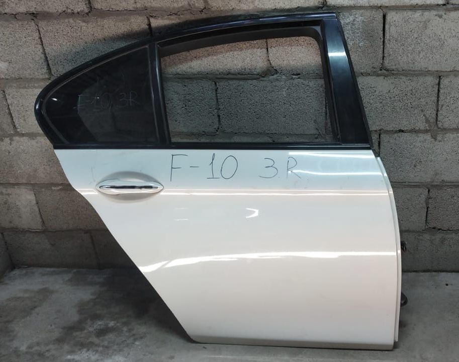 Двери БМВ F10.