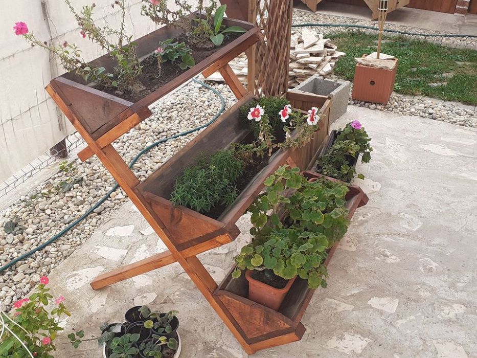 Mobilier gradina cutii postale roaba jardiniere  Banci dulap  B si IF