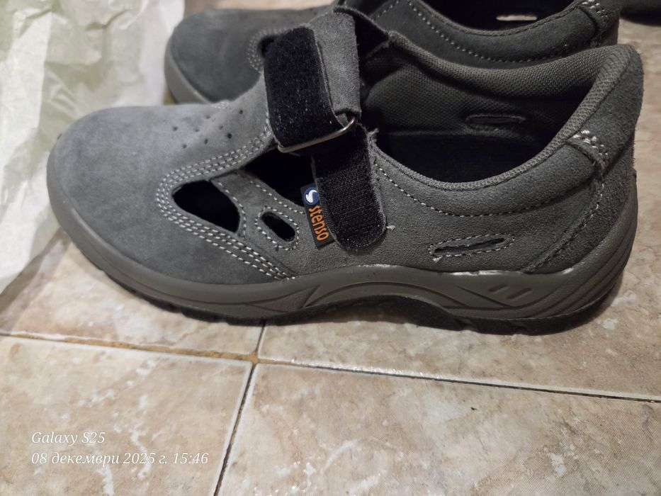 ЧИСТО НОВИ! Работни обувки