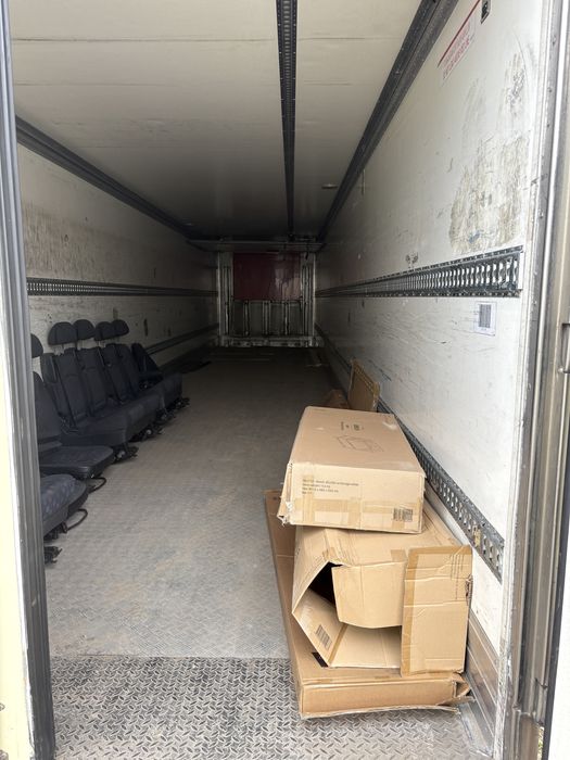 Container metalic – ideal pentru depozitare