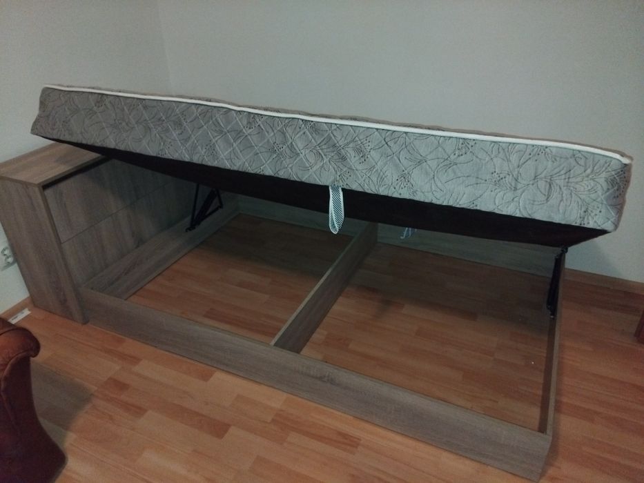 Легло Приста с матрак и ракла