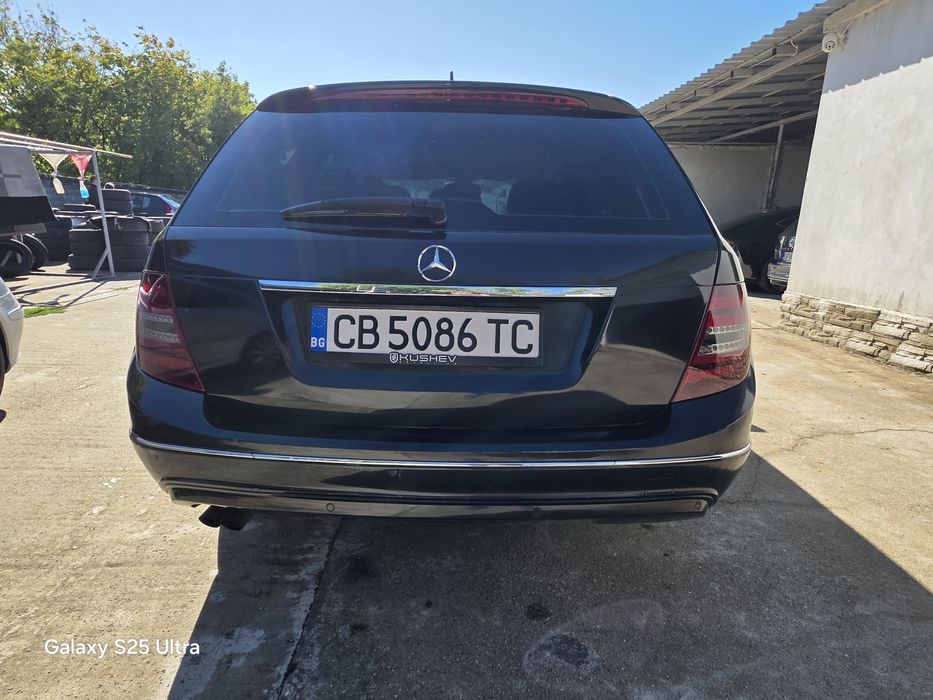 Продава се Mercedes C180