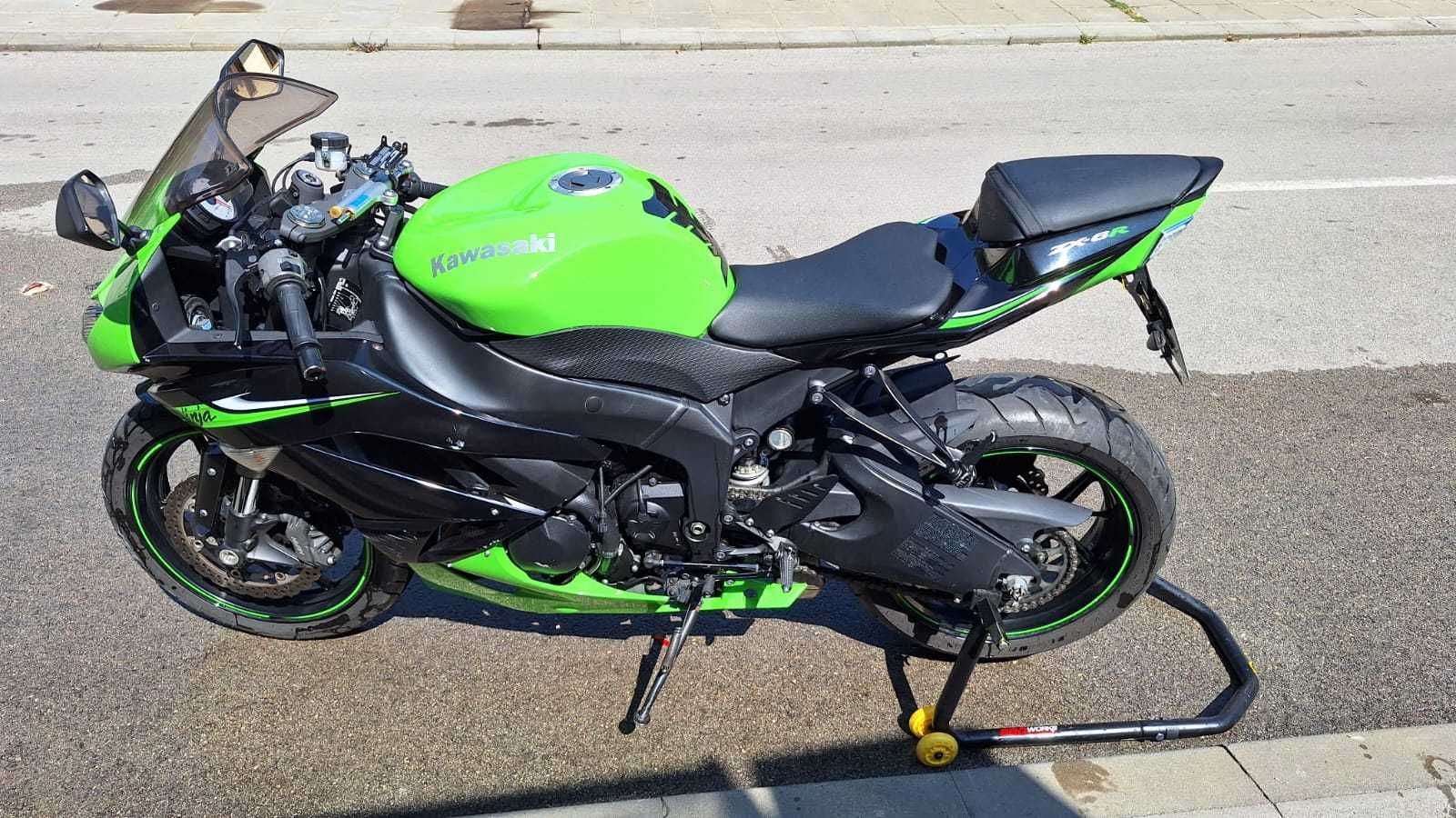 Kawasaki Ninja ZX6R