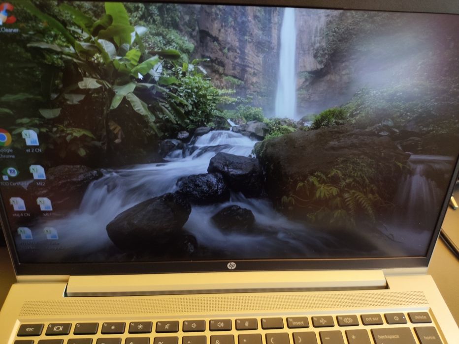 HP probook g8 i3