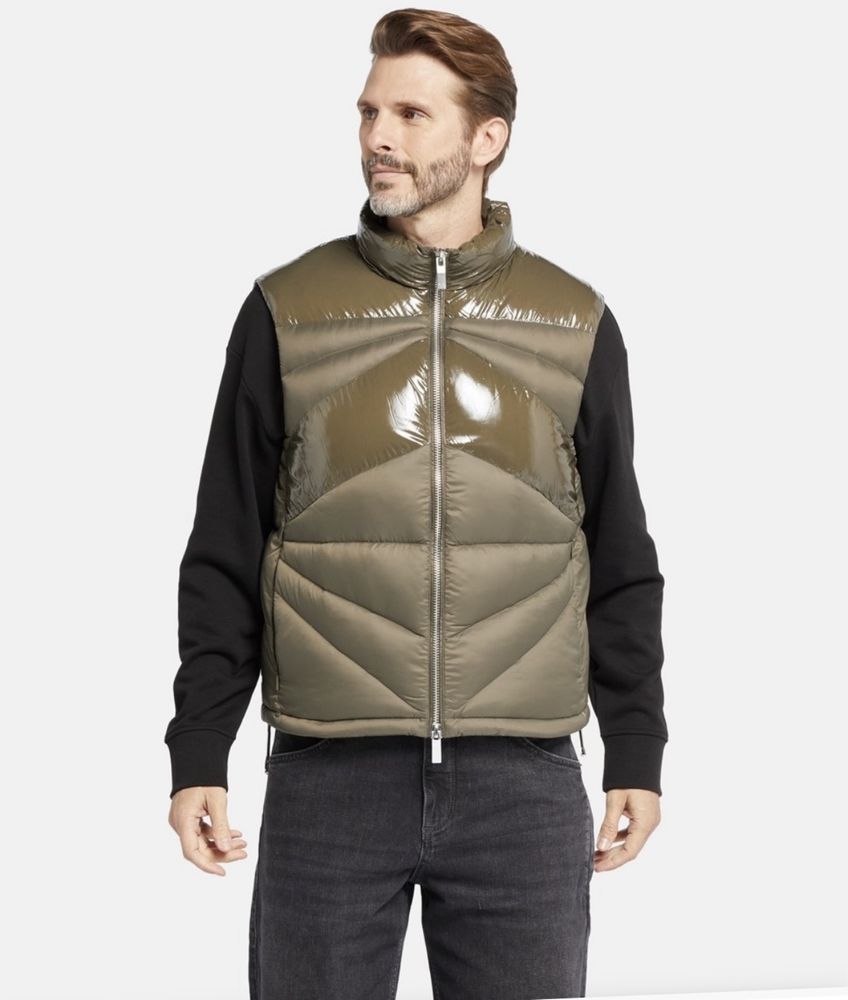 Armani Exchange Елек Оригинлен M и L