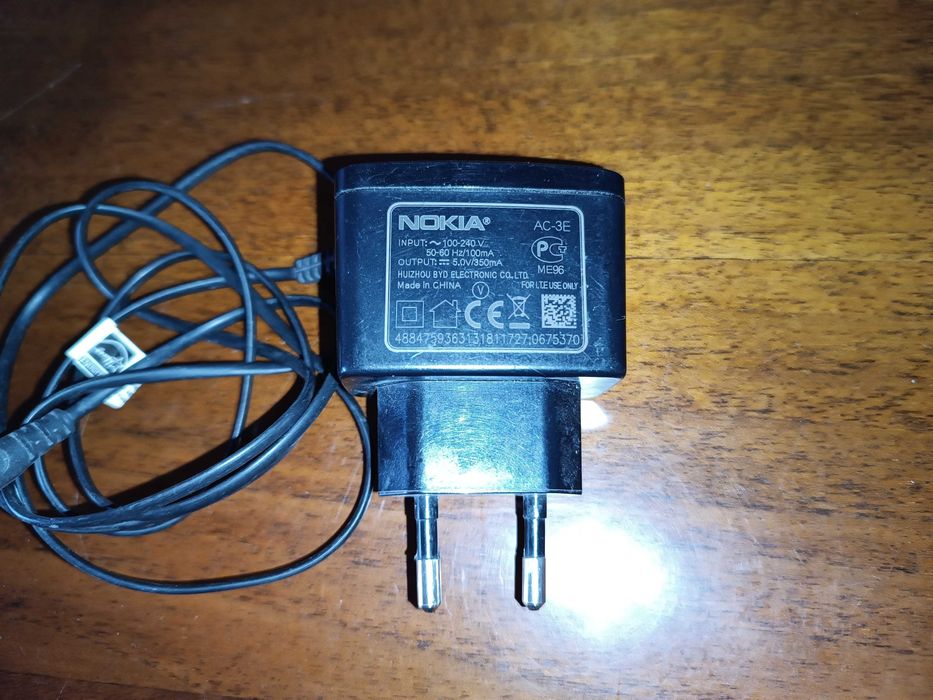Зарядка для телефонов Nokia оригинальная