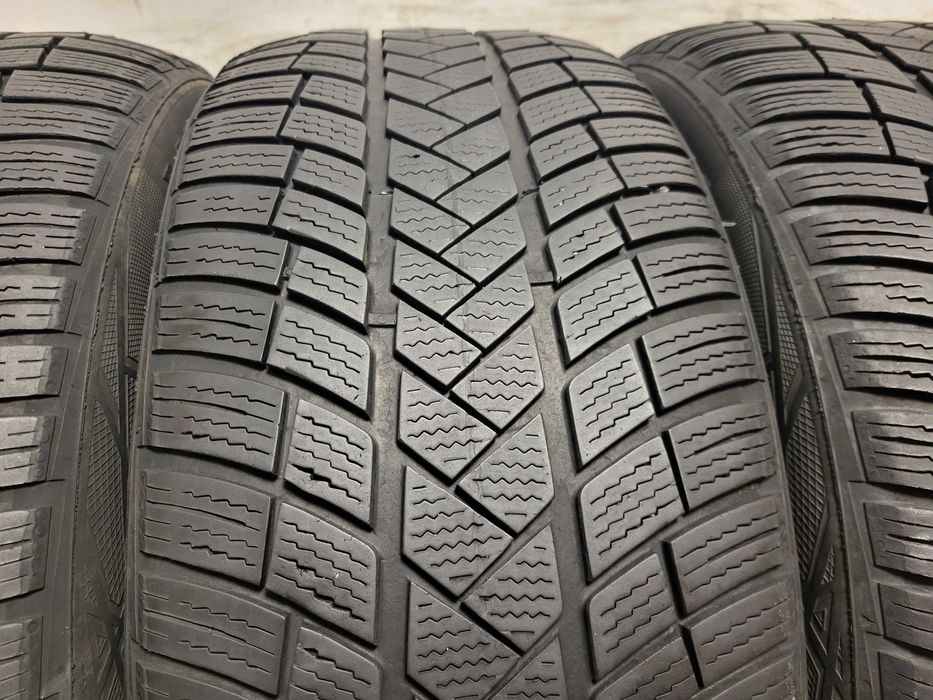 225/50/17 Vredestein / зимни гуми