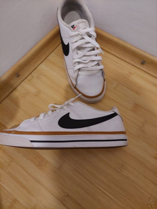 Adidasi Nike măsură 42-26,5 cm interior