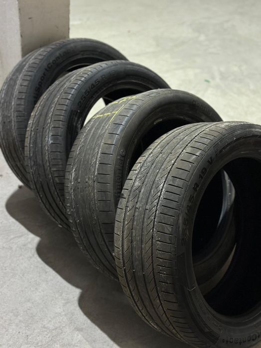 Anvelope vara 255/45/19
