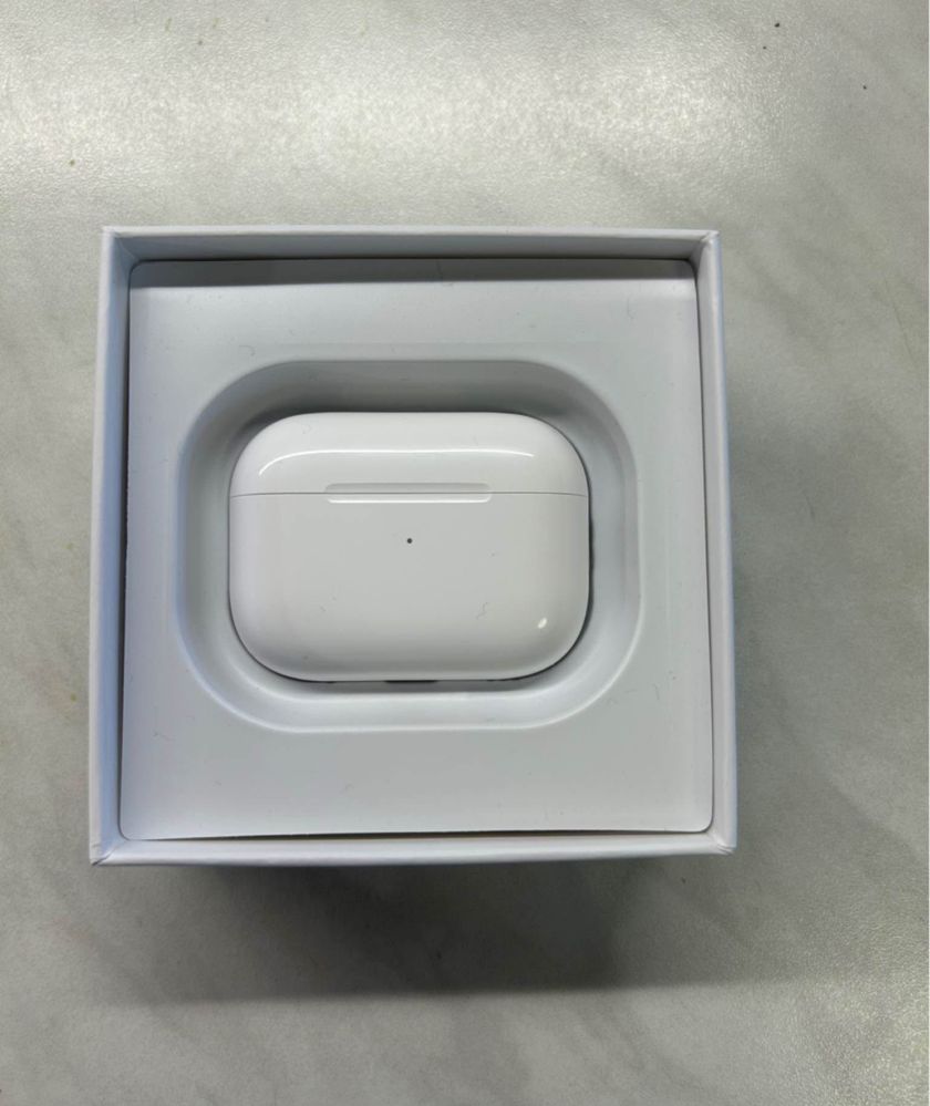 Apple AirPods Pro (2nd Generation)