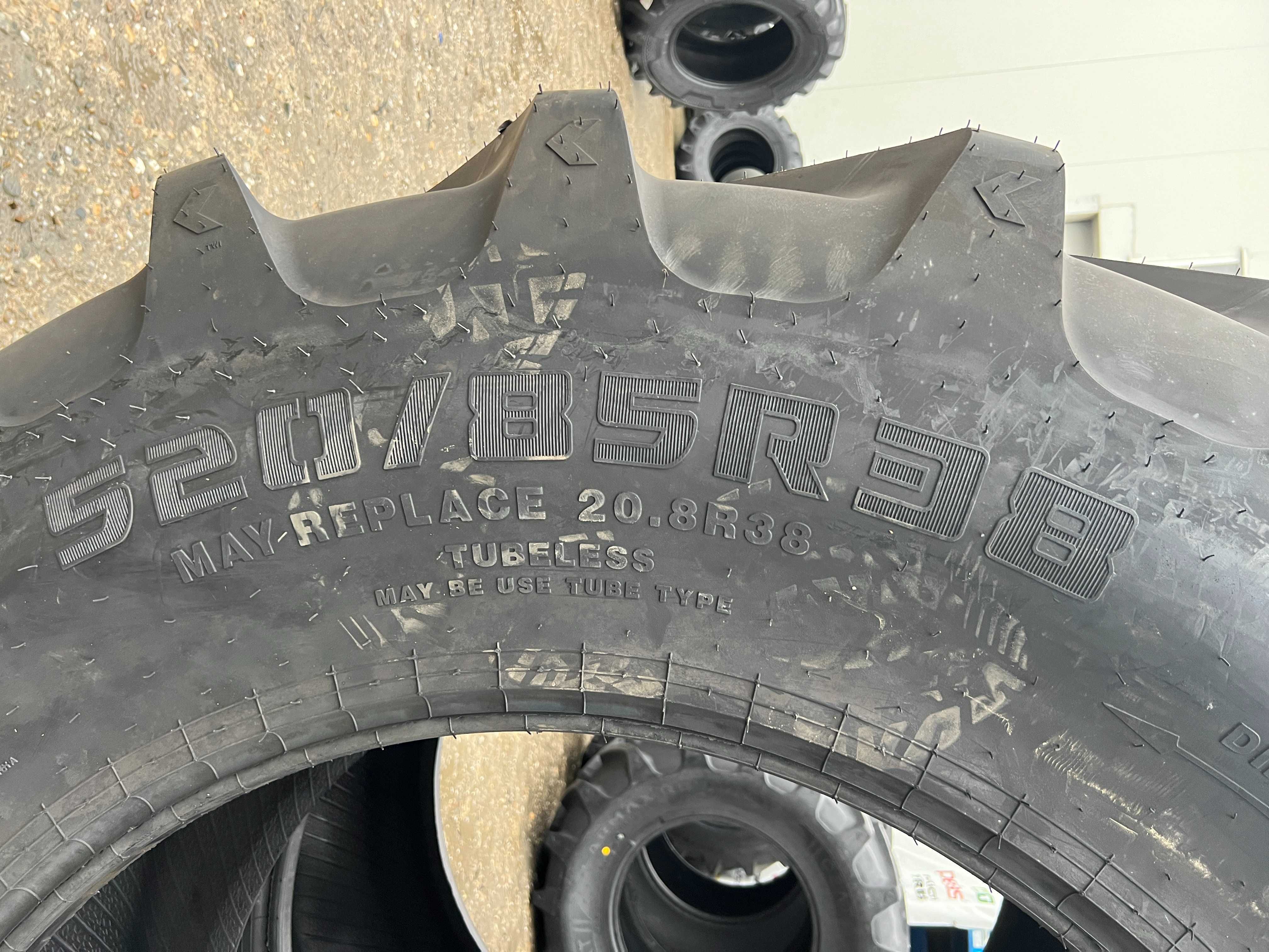Cauciucuri 520/85 r38, noi, pentru Fendt, transport rapid