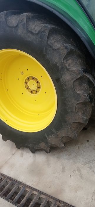 Cauciucuri tractor mare