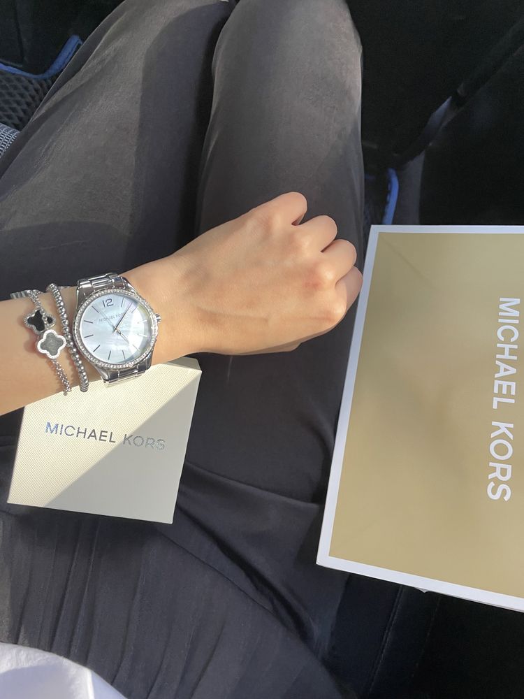 часы Michael Kors MK6847