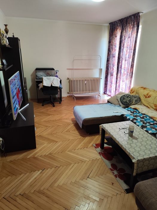 Vând apartament 2 camere zona piata Iancului