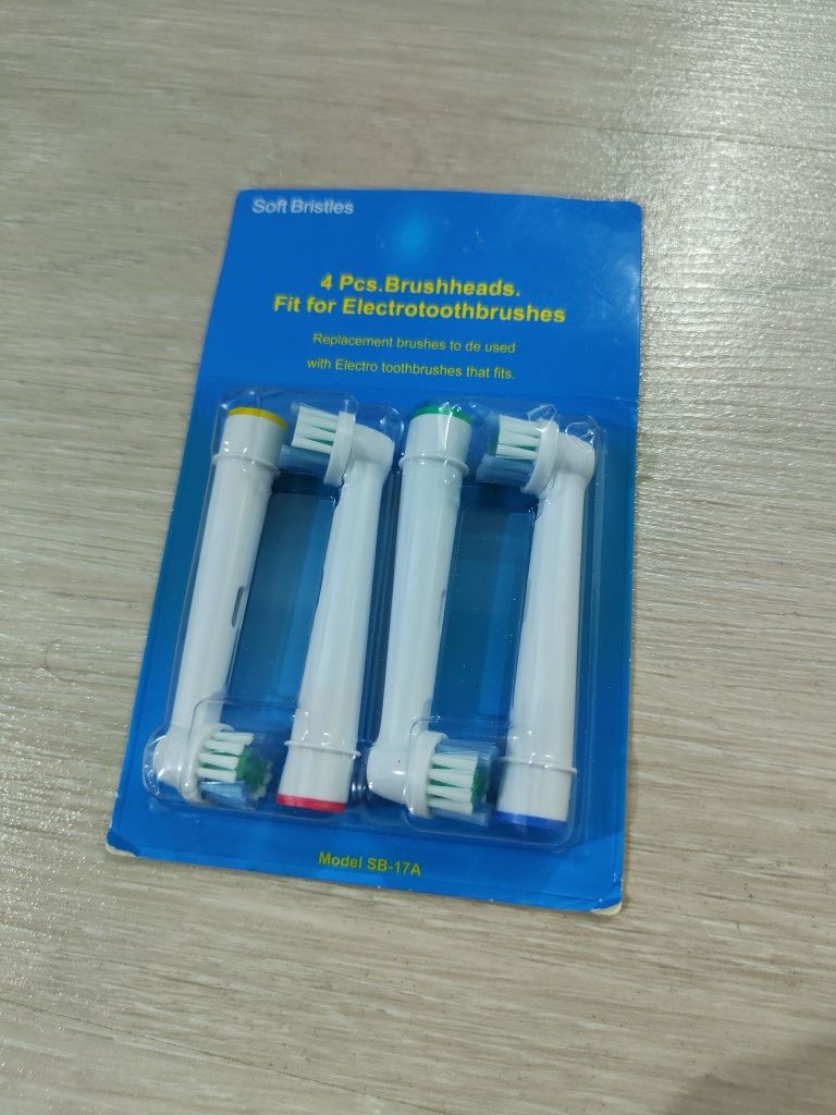 Capete Periuță Oral B / Compatibile cu Oral B set 4 buc