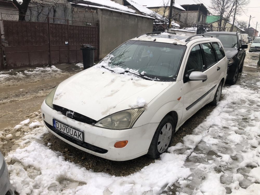 Dezmembrez ford focus 1.8 motorina