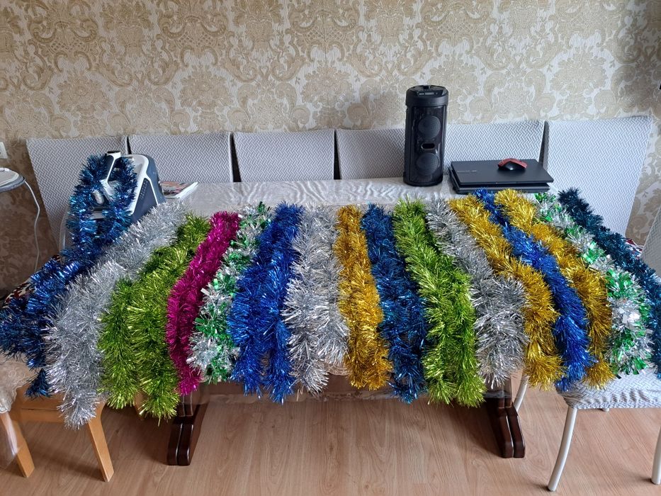 Срочно продам   мишура новогодняя.