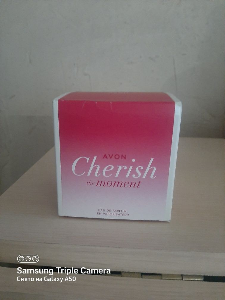 Духи Avon .      ..4000,3500.