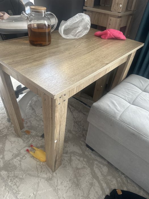 Куханный стол и стулья AIKO в отличном состоянии