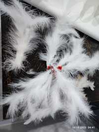 Новые белые перья для декора 
10 шт по 300 тг
все вместе 3000.
забират