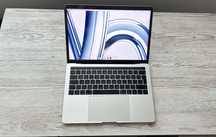 MacBook Pro A1989 2018 13inch 8GB RAM SSD 256GB