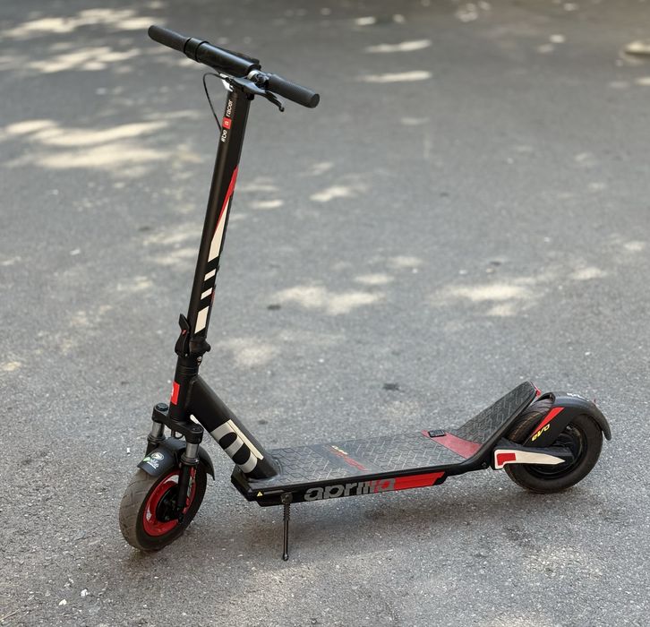 Електрическа тротинетка Aprilia ESR2 Evo, 500W, Автономност 50 км