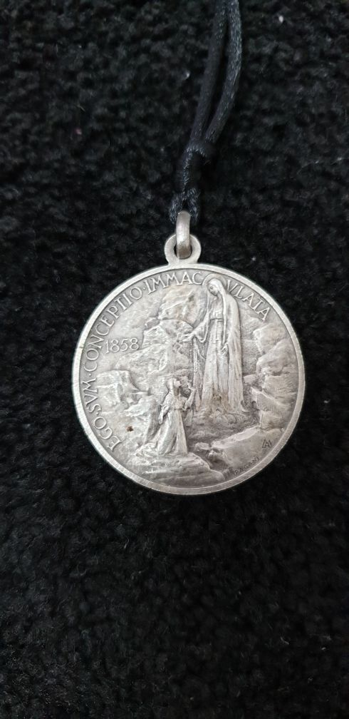 Medalion, moneda comemorativa