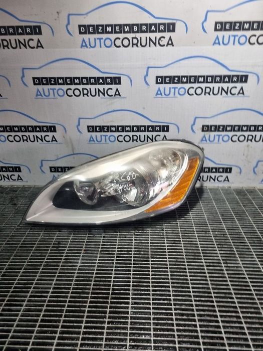 Far Stanga Volvo XC60 2008 - 2013 SUV 4 Usi (1105) Fara xenon