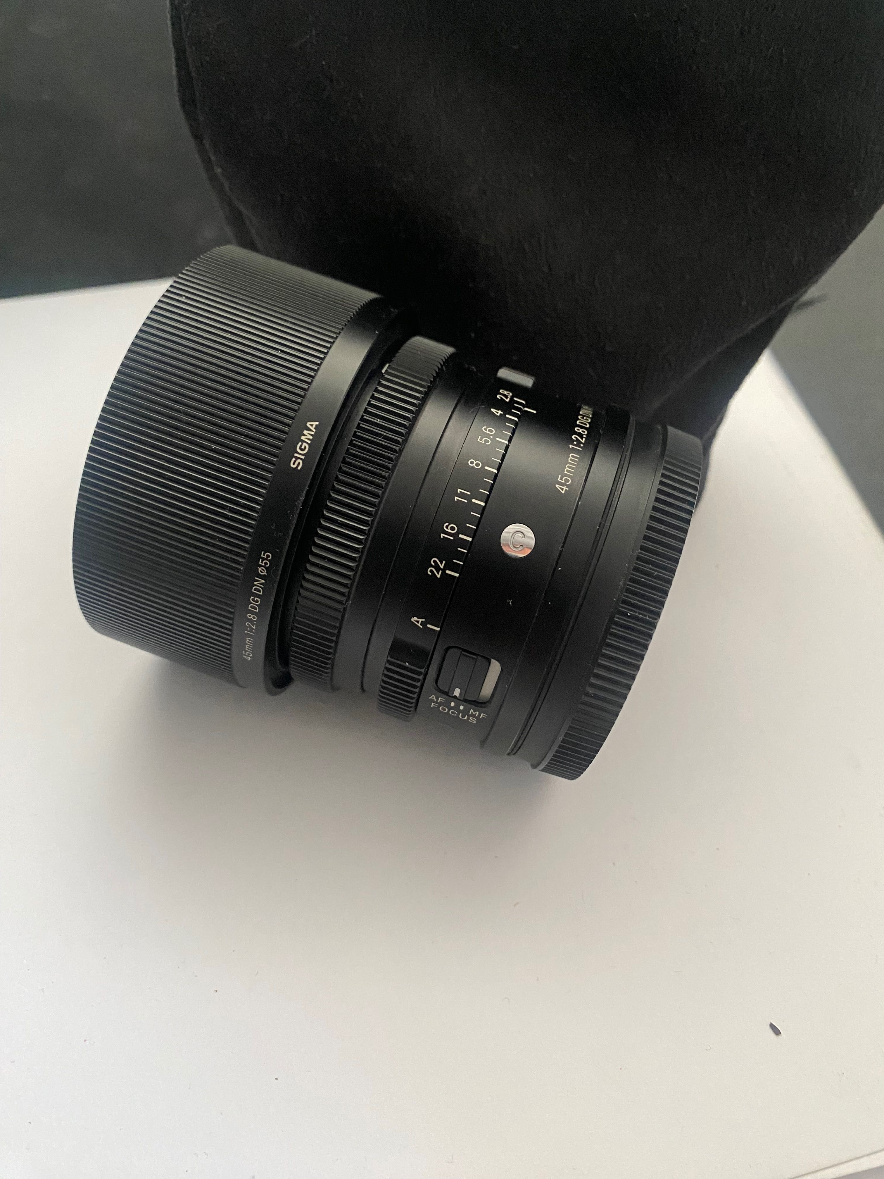 Sigma 45mm 2.8 DG L-mount