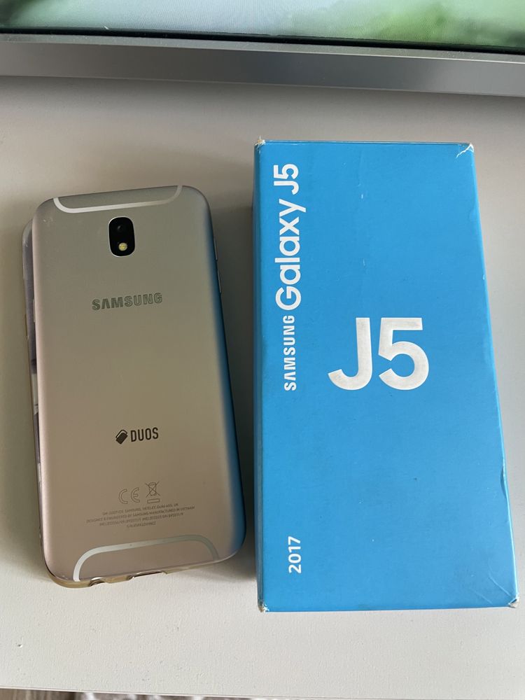 Samsung Galaxy J5/Huawey p smart