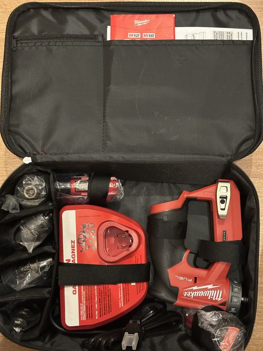 Акумулаторен винтоверт MILWAUKEE M12FDDXKIT 2 батерии и зарядно