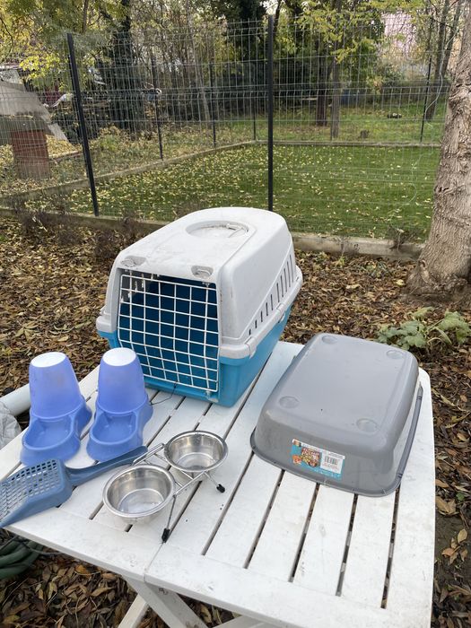 cușcă transport, litieră, boluri inox, adaptoare apă + lopățică