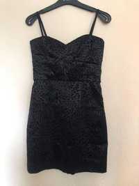 Черна елегантна рокля по тялото в размер 38 (S)