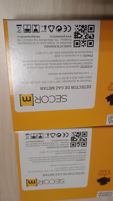 Vând 2 detectoare de gaz Sector , fără electrovane.