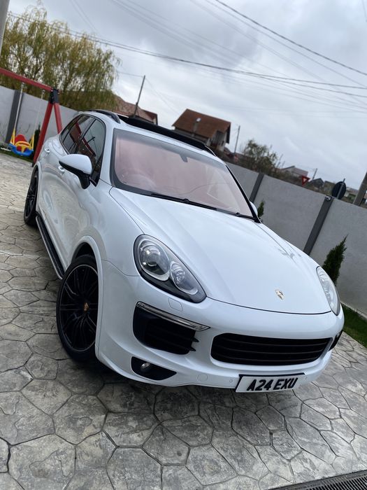 Porsche Cayenne 3.0D // 2015 facelift