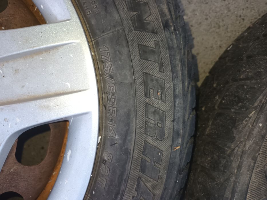Roti anvelope cauciucuri iarna ford fiesta