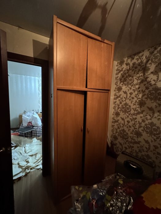 Отдам даром кровать и шкаф