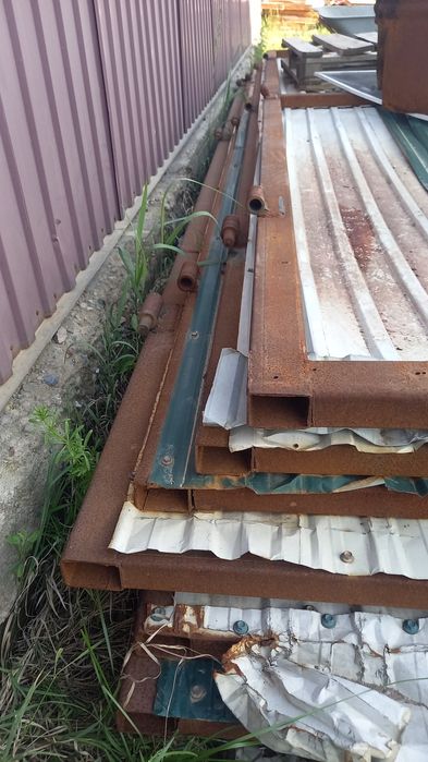 Продам профильный трубы 60×40  3мм 6метров длина