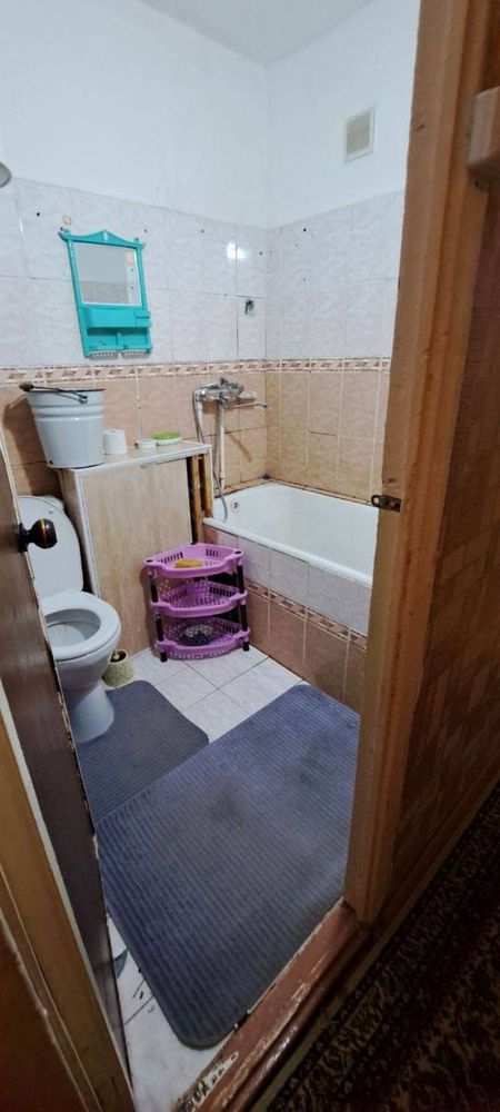 Продаётся 2 ком на ОКТЯБРЕ