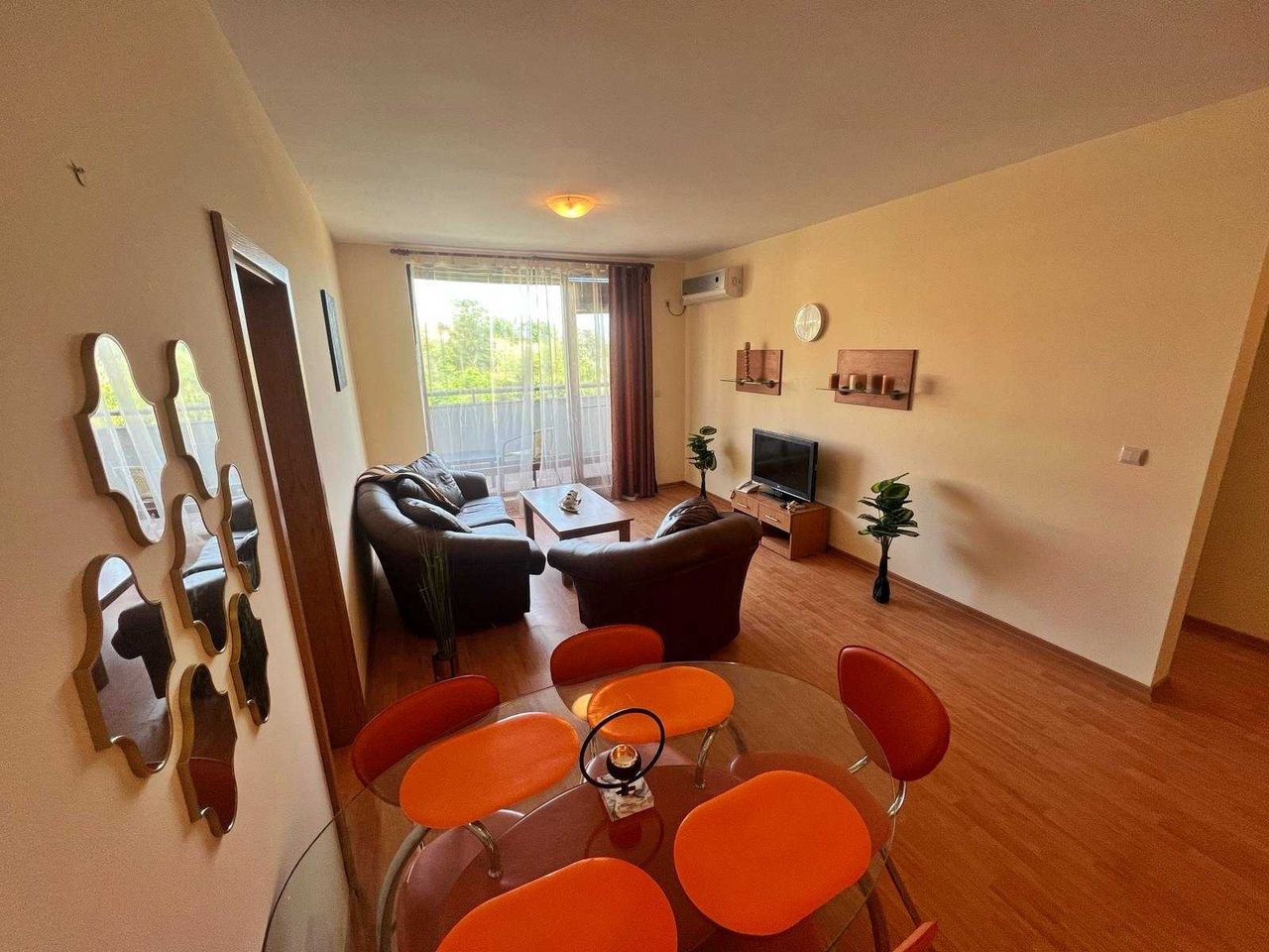 Продава се Тристаен апартамент в Свети Влас - 83 кв.м за 1543 €/кв.м - Снимка #2