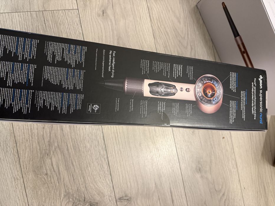uscator de par dyson supersonic natural
