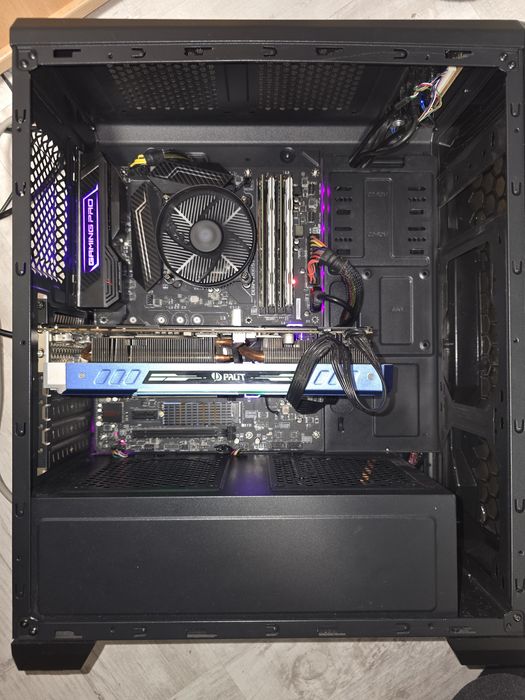 Настолен компютър i7 7700 + GTX 1080 8Gb + 32GB ddr4