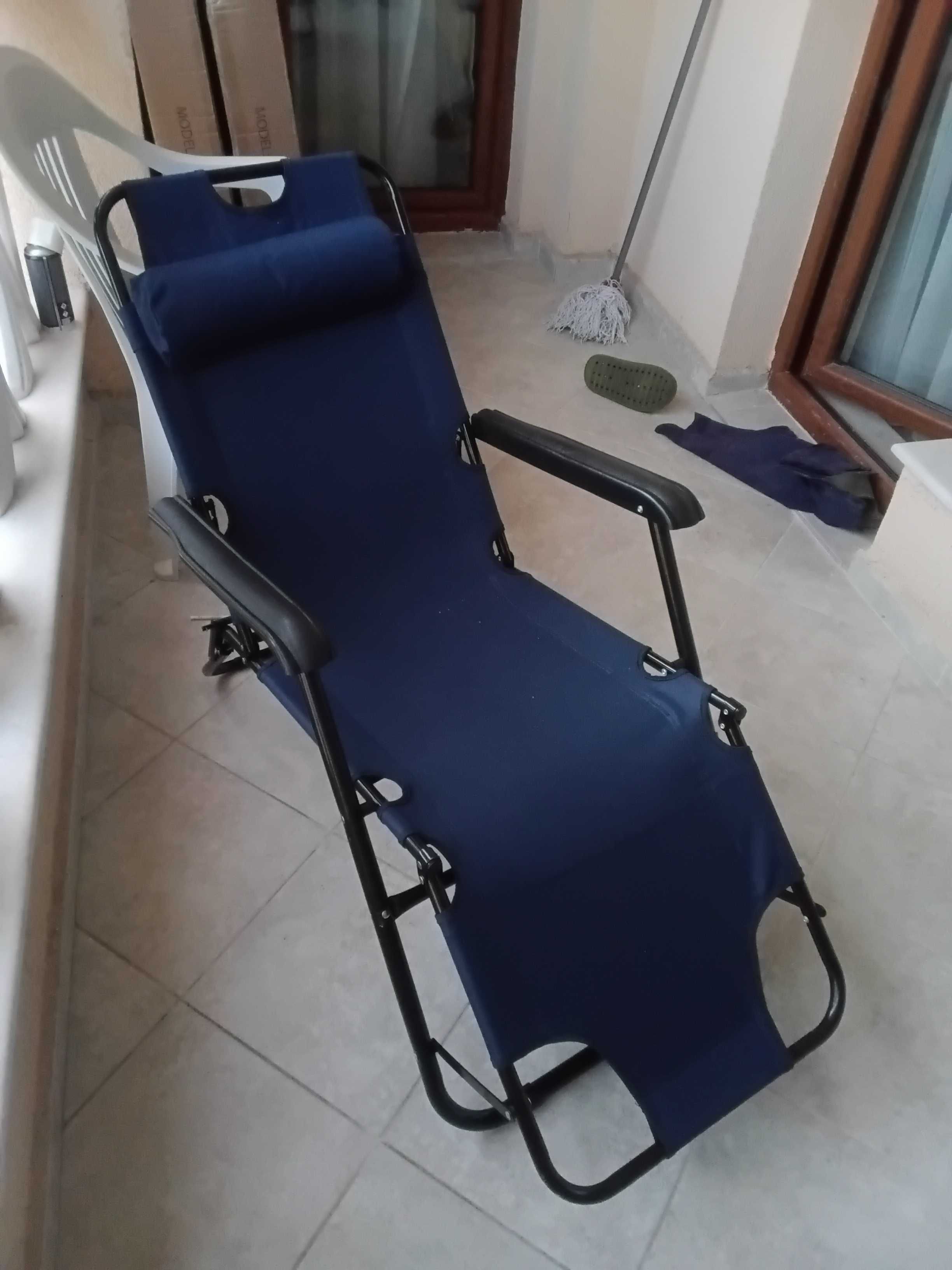 Продавам шезлонги