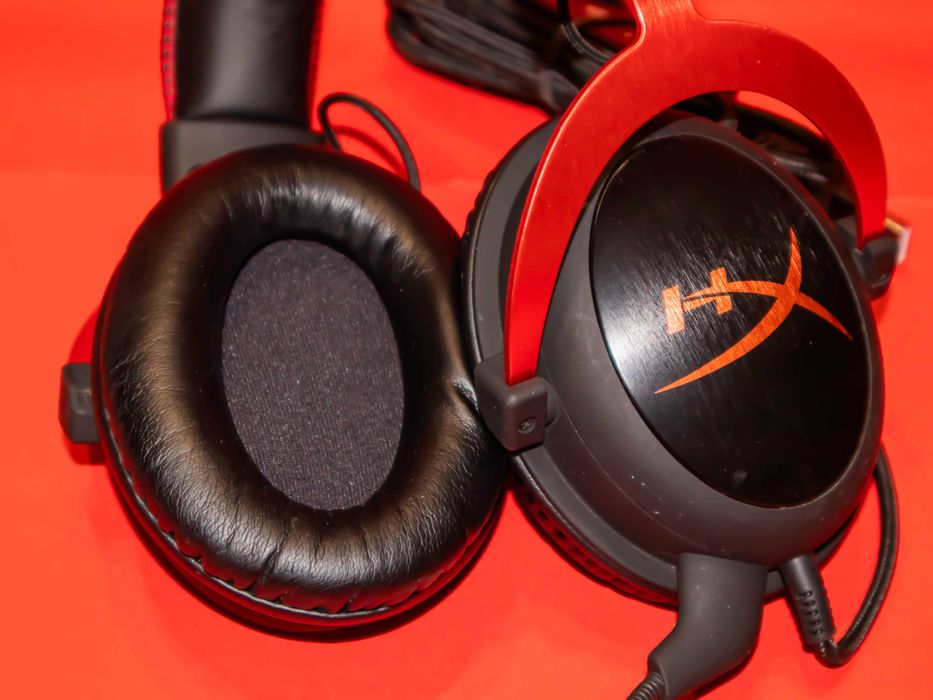 HyperX Cloud KHX-HSCP-RD геймърски слушалки червено черно PC PS4 Xbox