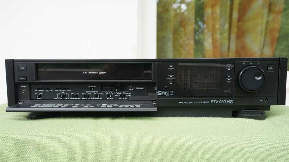 Video recorder S-VHS Blaupunkt RTV-920 (Panasonic NV-FS100)